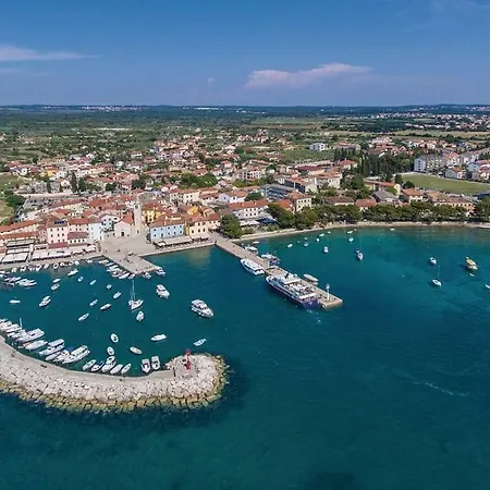 Holiday home Apartman Da&ve *